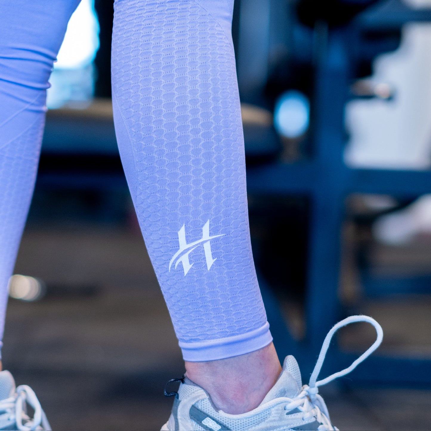 Lila Uzun Kollu Spor Takım – Yarım Fermuarlı Crop & Yüksek Bel Tayt